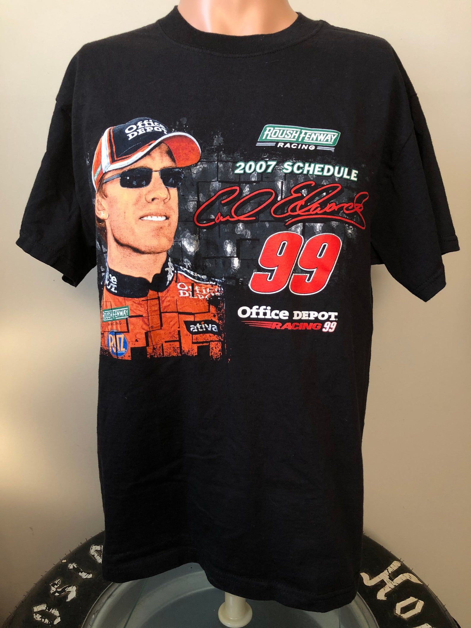 Carl Edwards 2007 Nextel Cup Schedule T-Shirt M