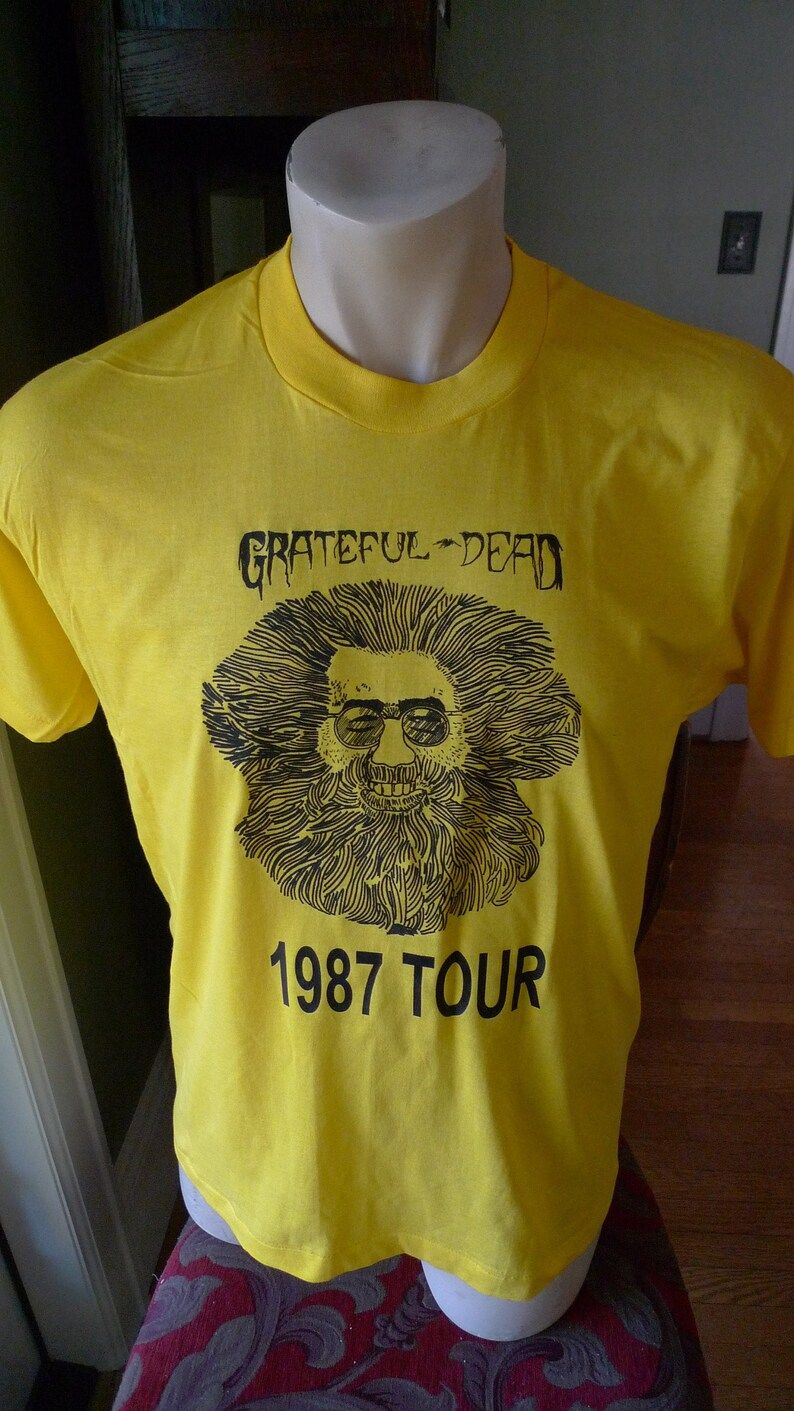 Dated 1987 Grateful Deadjerry Garcia Shirt Screen Stars Single Sided Single Stitched C Licensed By Roach 1974