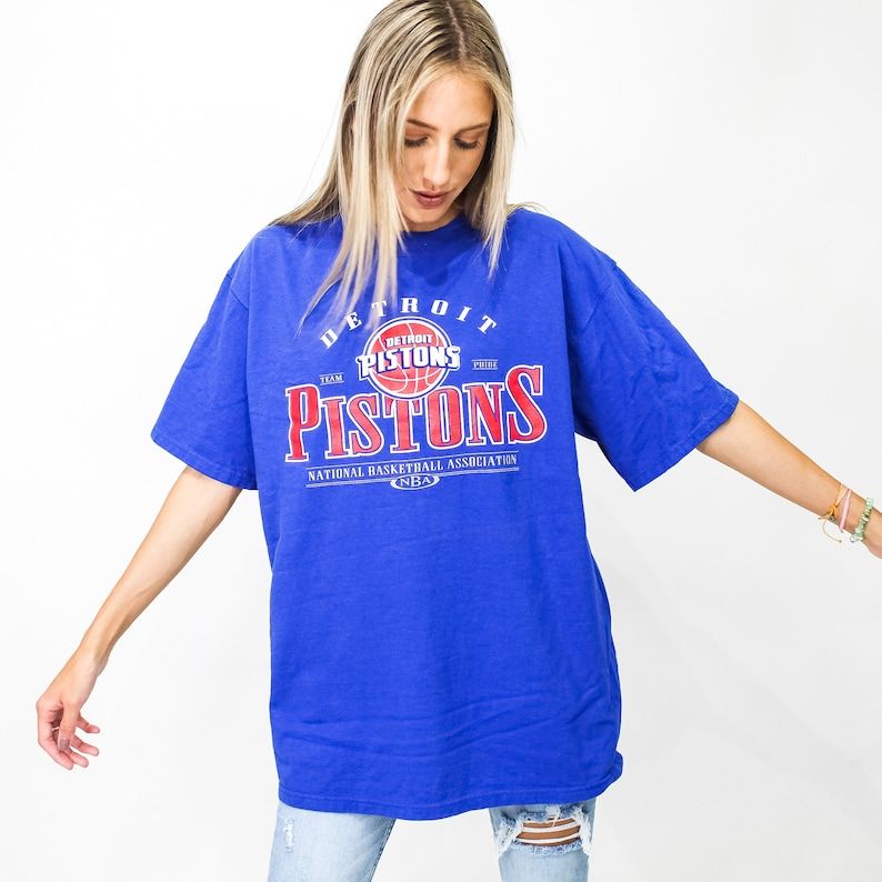 Detroit Pistons Vintage Tee