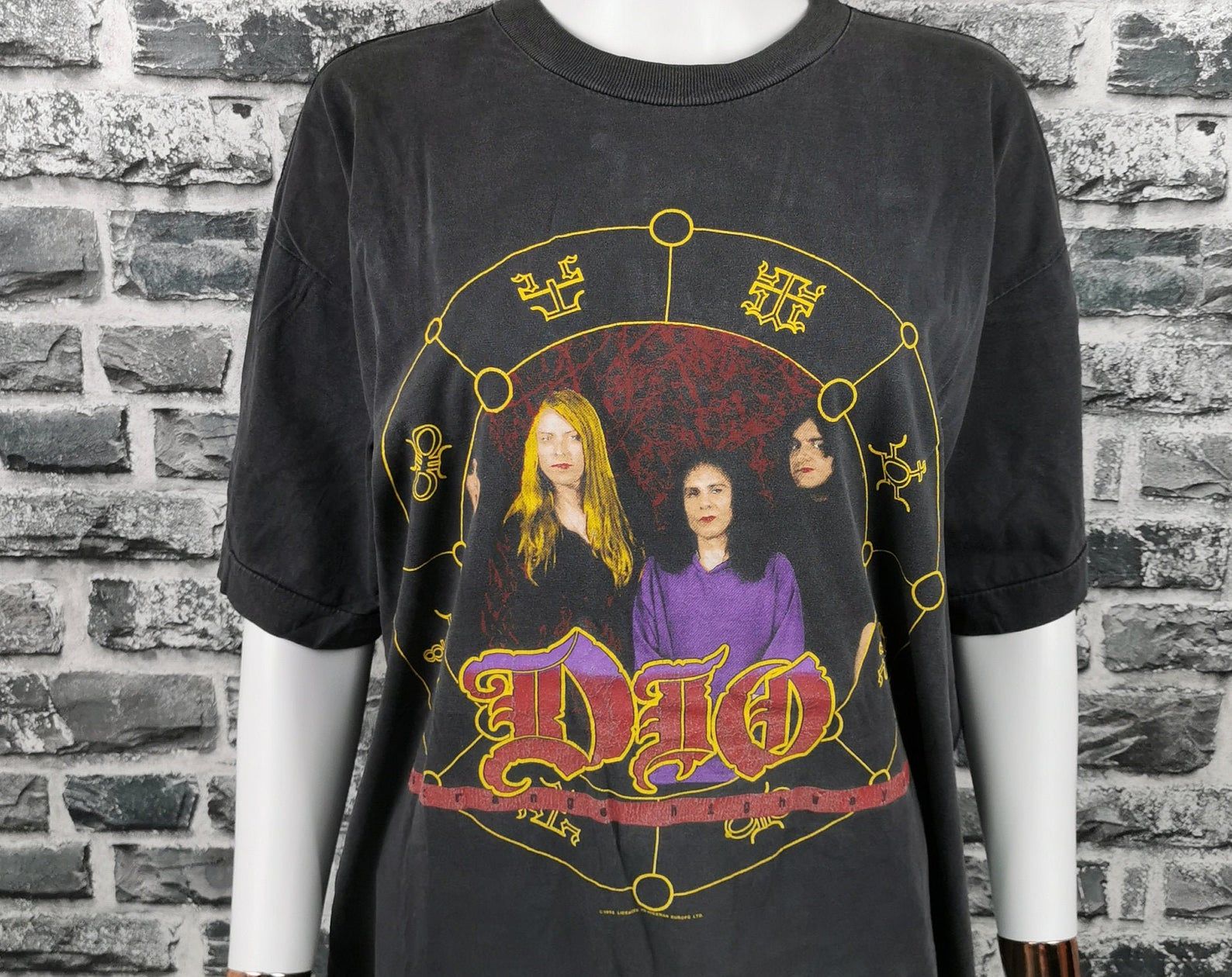 Dio 1993 Vintage T-Shirt Strange Highways / Doom Metal / Power Metal / Black Sabbath / Rainbow