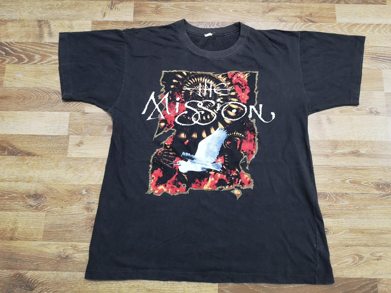 Distressed ! Rare True Vintage Og 90'S English Gothic Rock Band The Mission Concert Tour Carved In Sand Promo 1990 T Shirt