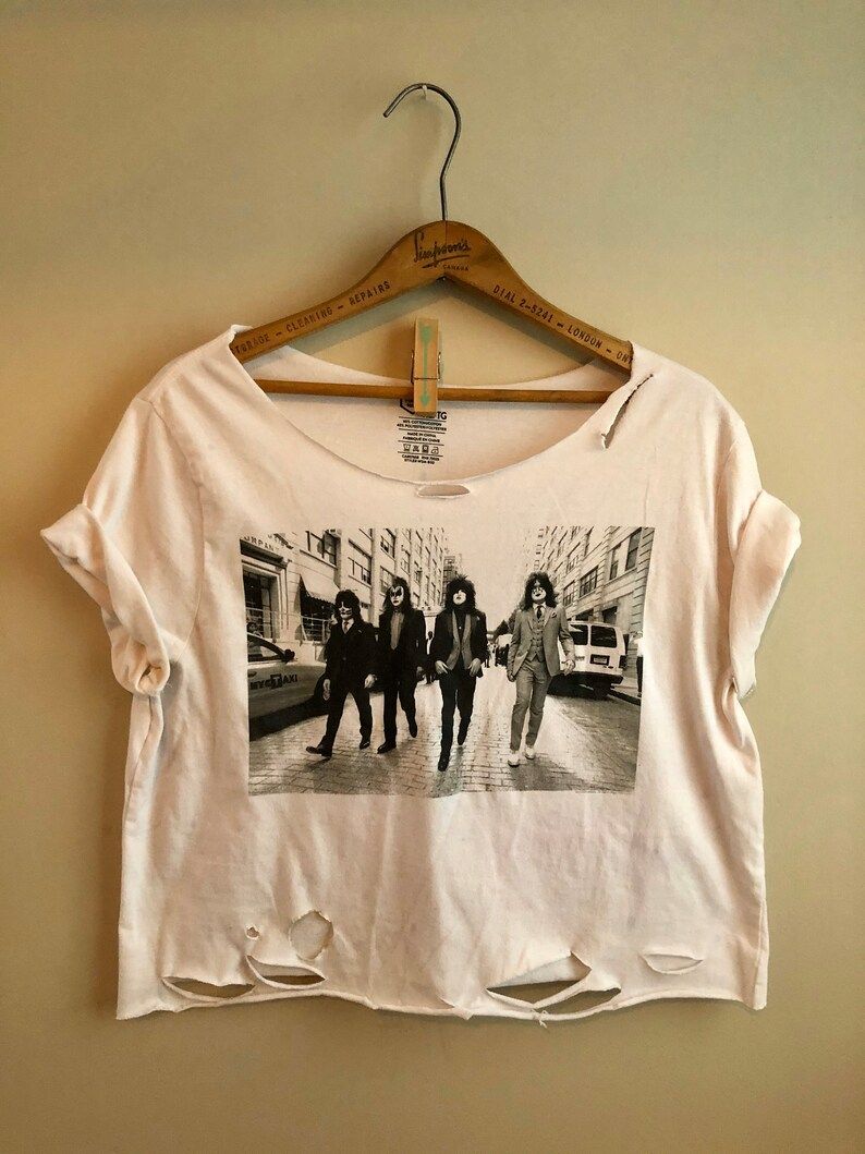 Distressed Kiss T Shirt Rare Design Shirt