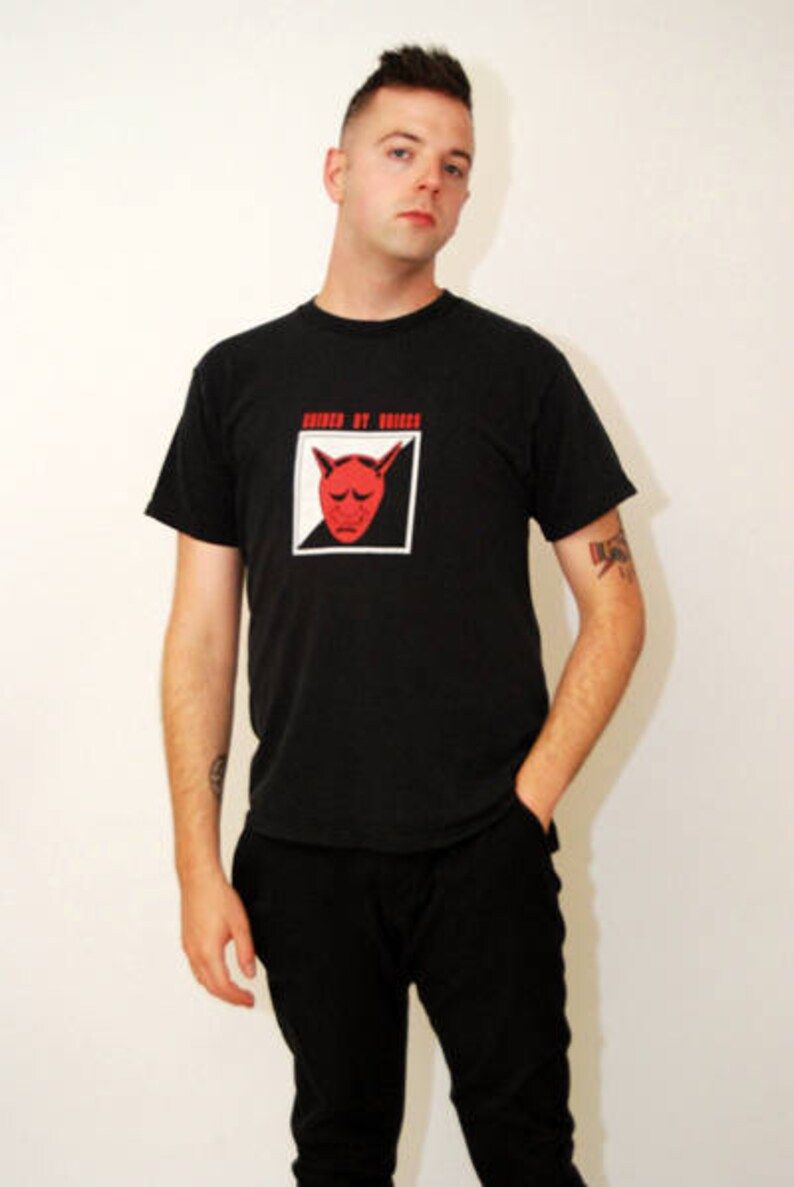 Guided By Voices T Shirt L Vintage 90S Band Tour Concert Indie Rock Roll Large Men Women Top Black 13 Demon Devil Album Art Robert Pollard guided by voices t shirt l vintage 90s band tour concert indie rock roll large men women top black 13 demon devil album art robert pollard