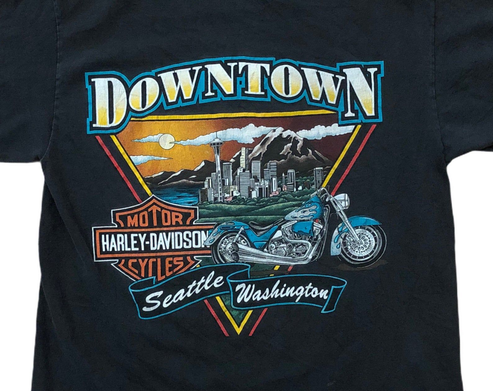Harley Davidson Downtown Seattle Washington Vintage 1998 Skyline Mount Rainier Double Sided Eagle Motor Cycles 90S Usa Black T-Shirt