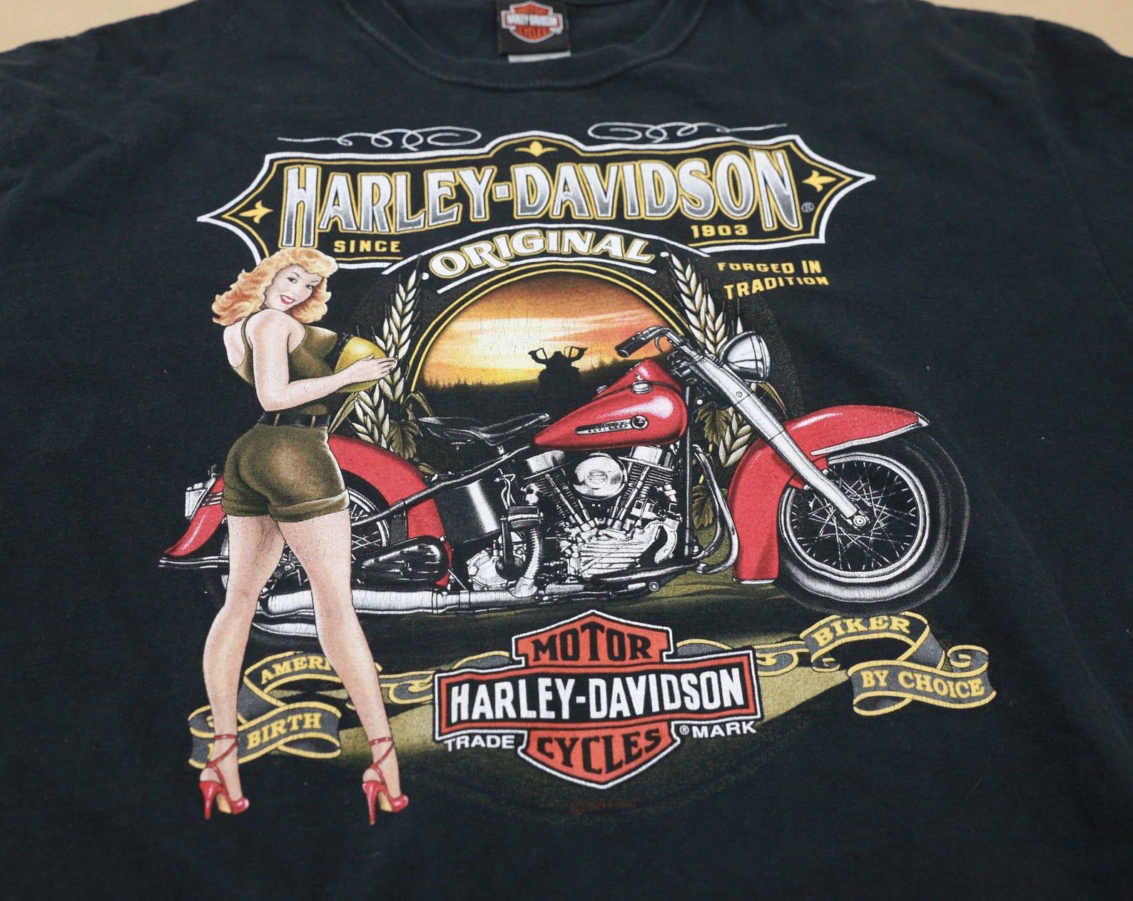 Harley Davidson Of Bahrain - Vintage Tee