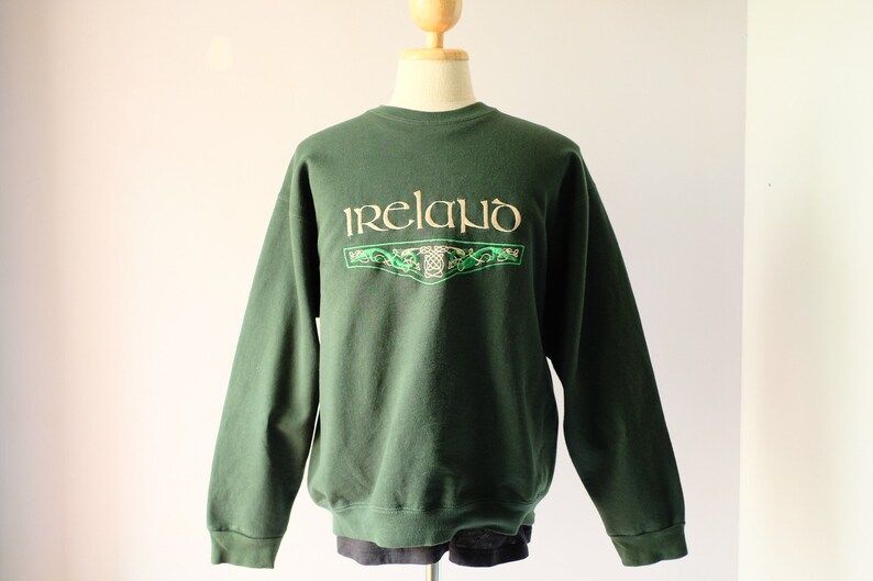 Ireland Celtic Knot Embroidered Sweatshirt
