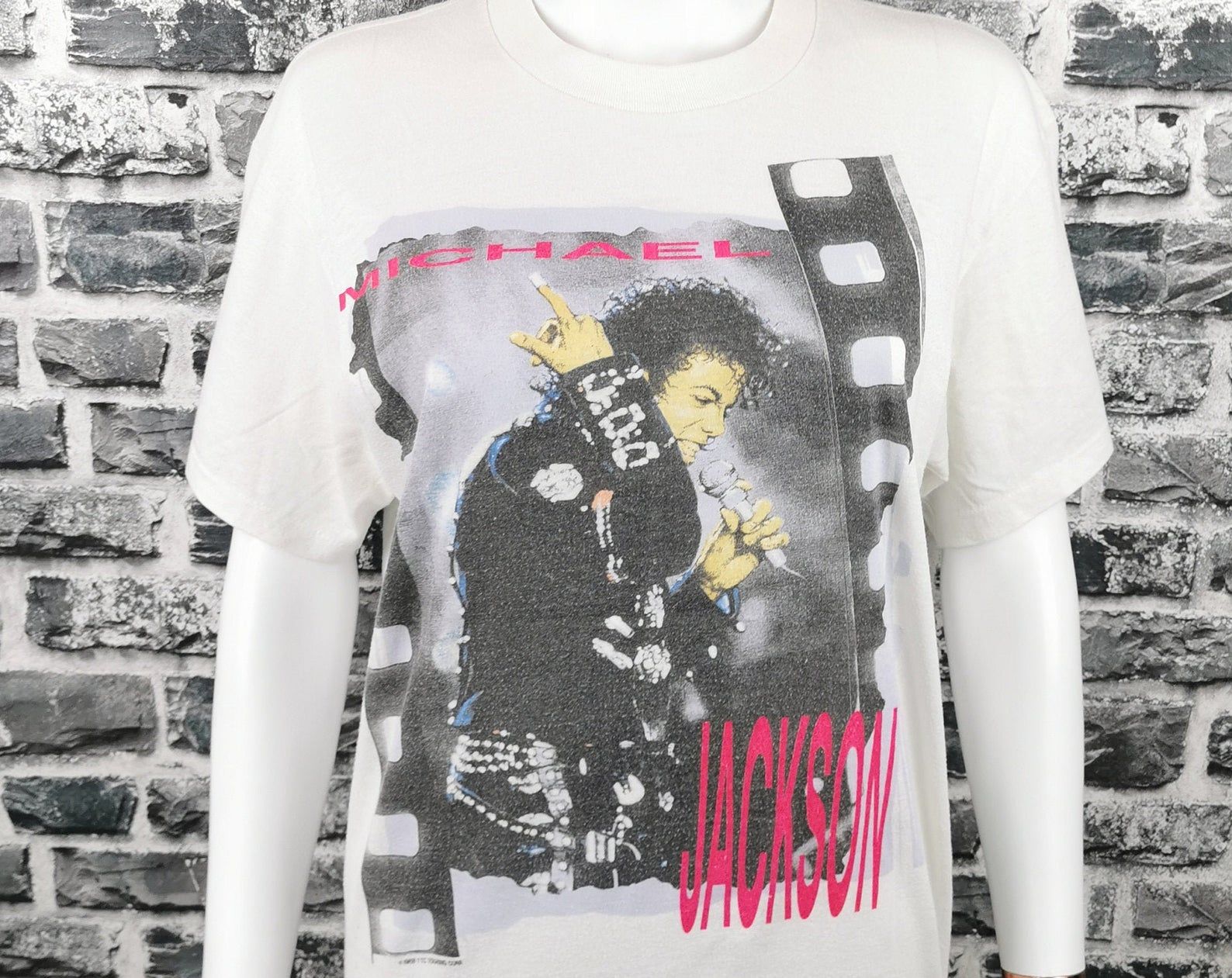 Michael Jackson 1988 Bad Tour T-Shirt King Of Pop Mega Rare / Janet Jackson / Jackson Five 5 Shirt michael jackson 1988 bad tour t shirt king of pop mega rare janet jackson jackson five 5 shirt 8t4o9