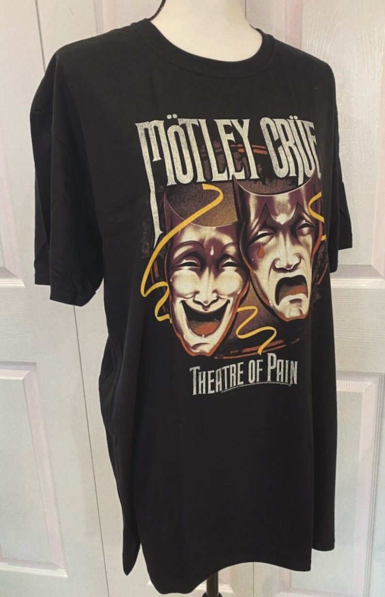 Motley Crue Theatre Of Pain Vintage Concert Tee
