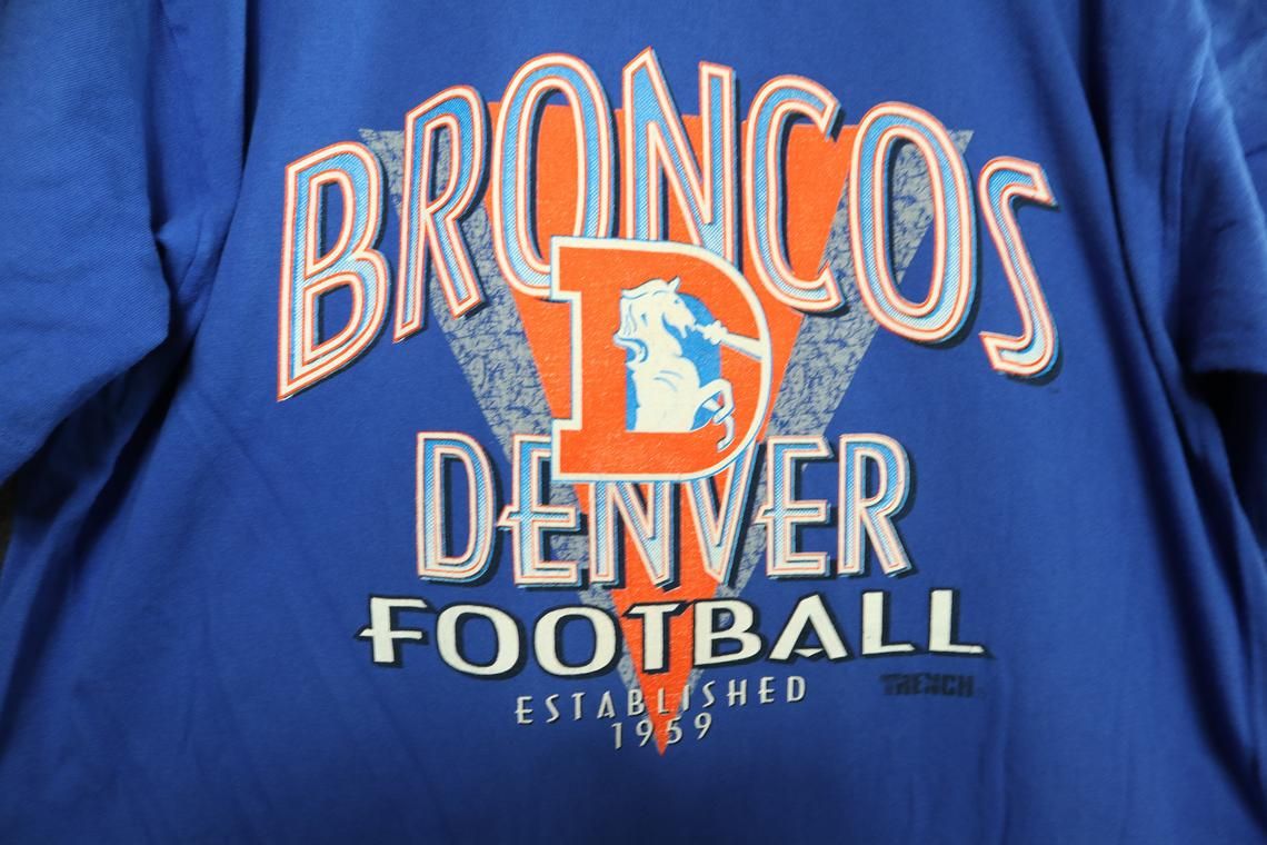 NFL Denver Broncos 1990's vintage Shirt