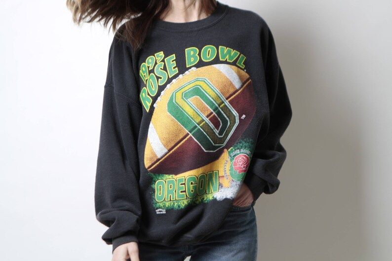 Oregon Ducks Vintage College Football Basketball 90S Sweatshirt Womens