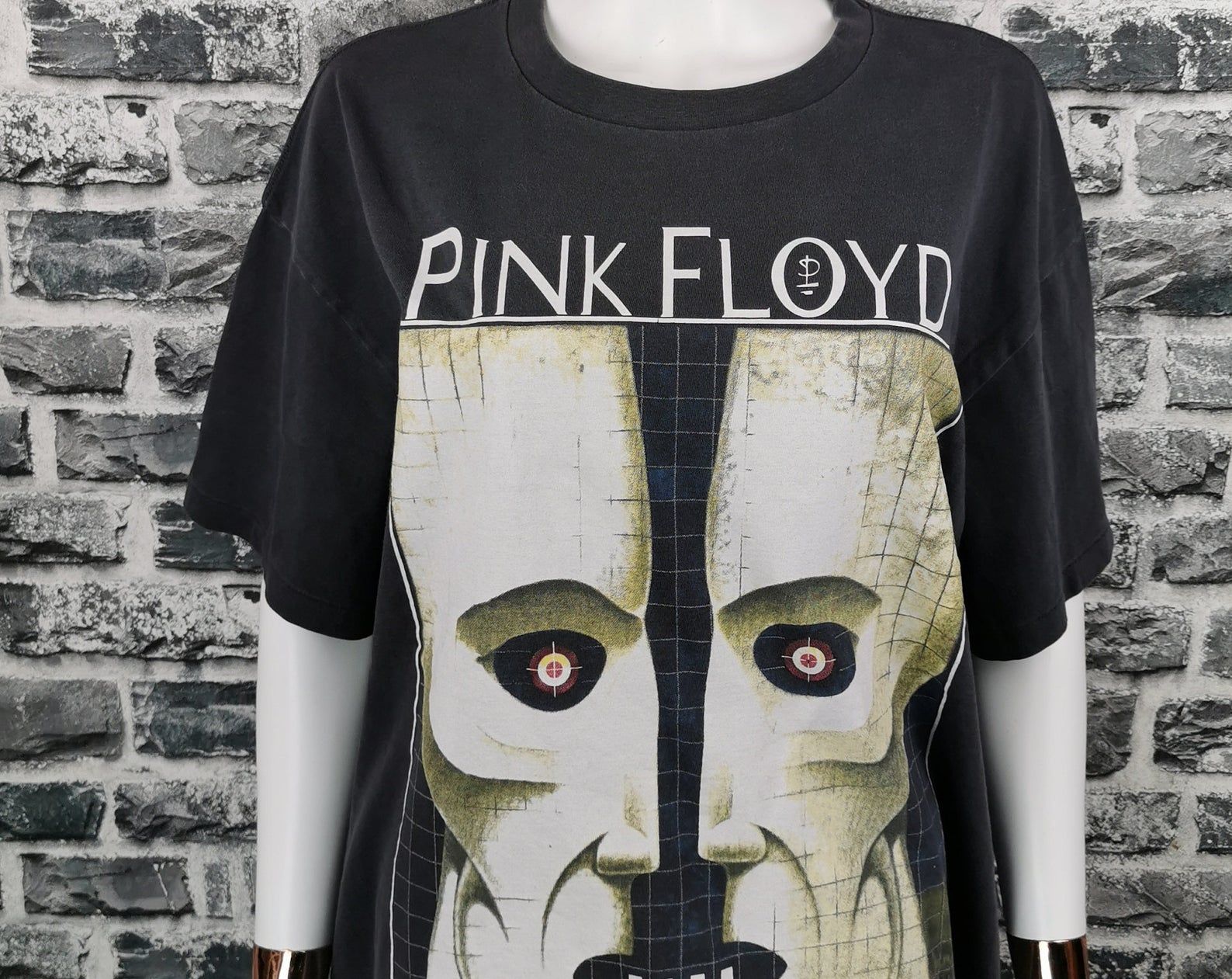 Pink Floyd 1994 Vintage T-Shirt Division Of The Bell The Wall Shirt Concert Tour Tee Mega Rare