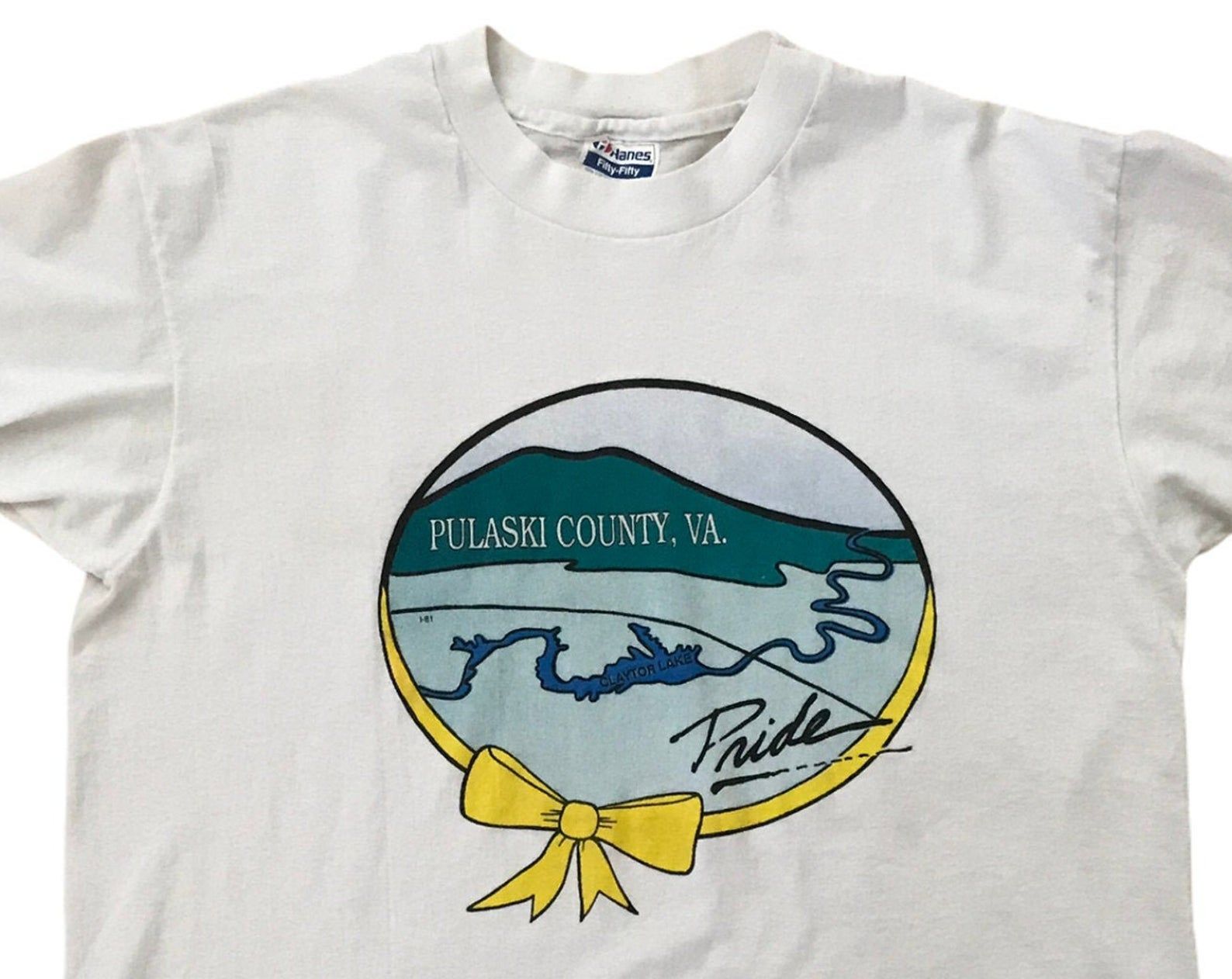 Pulaski County Virginia Pride Vintage 1980S 90S Travel Tourist Destination Fifty Single Stitch Made In Usa Graphic T-Shirt pulaski county virginia pride vintage 1980s 90s travel tourist destination fifty single stitch made in usa graphic t shirt