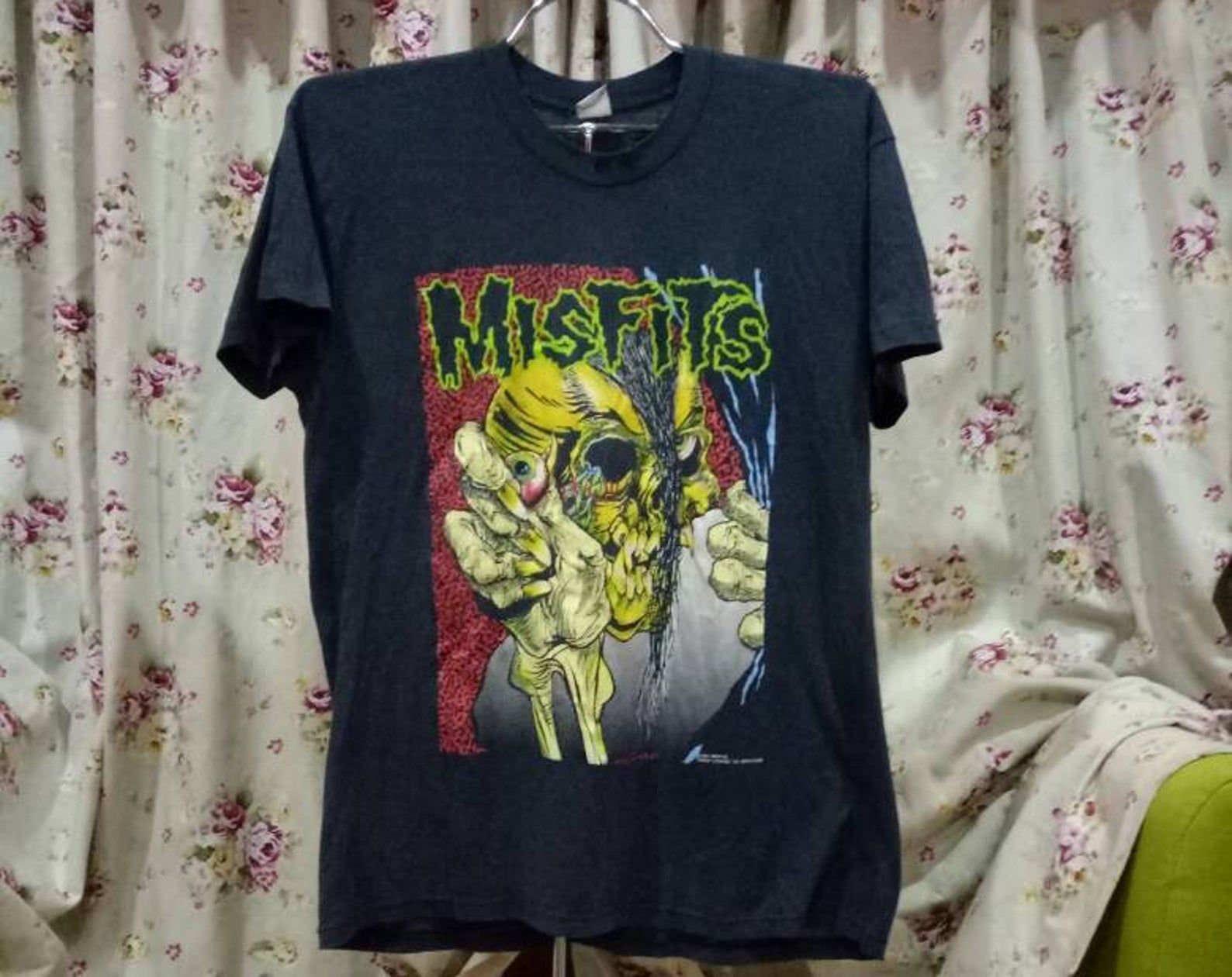 Rare!! Vintage 1990 Miss Pushead Art Work Design Devil Lock Tour Graphic T-Shirt Crimson Skull Glow In The Dark Hardcore Punk L