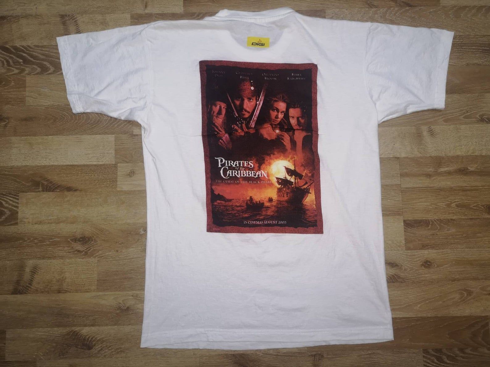 Rare! True Vintage Og 2000'S Pirates Of The Caribbean The Curse Of The Black Pearl Jack Sparrow Movie Promo Film T Shirt Johny Depp M rare! true vintage og 2000s pirates of the caribbean the curse of the black pearl jack sparrow movie promo film t shirt johny depp m npifo