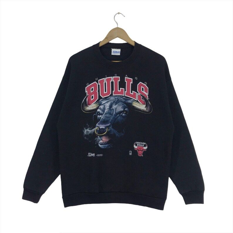 Rare Vintage 90S Nba Chicago Bulls Sweatshirt Printed Logo Crewneck Sweatshirt Clothing Nba