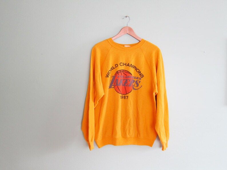 Reserved Vintage Sweatshirtlos Angeles Lakers1987 World Champs Raglan Sweatshirt Xl