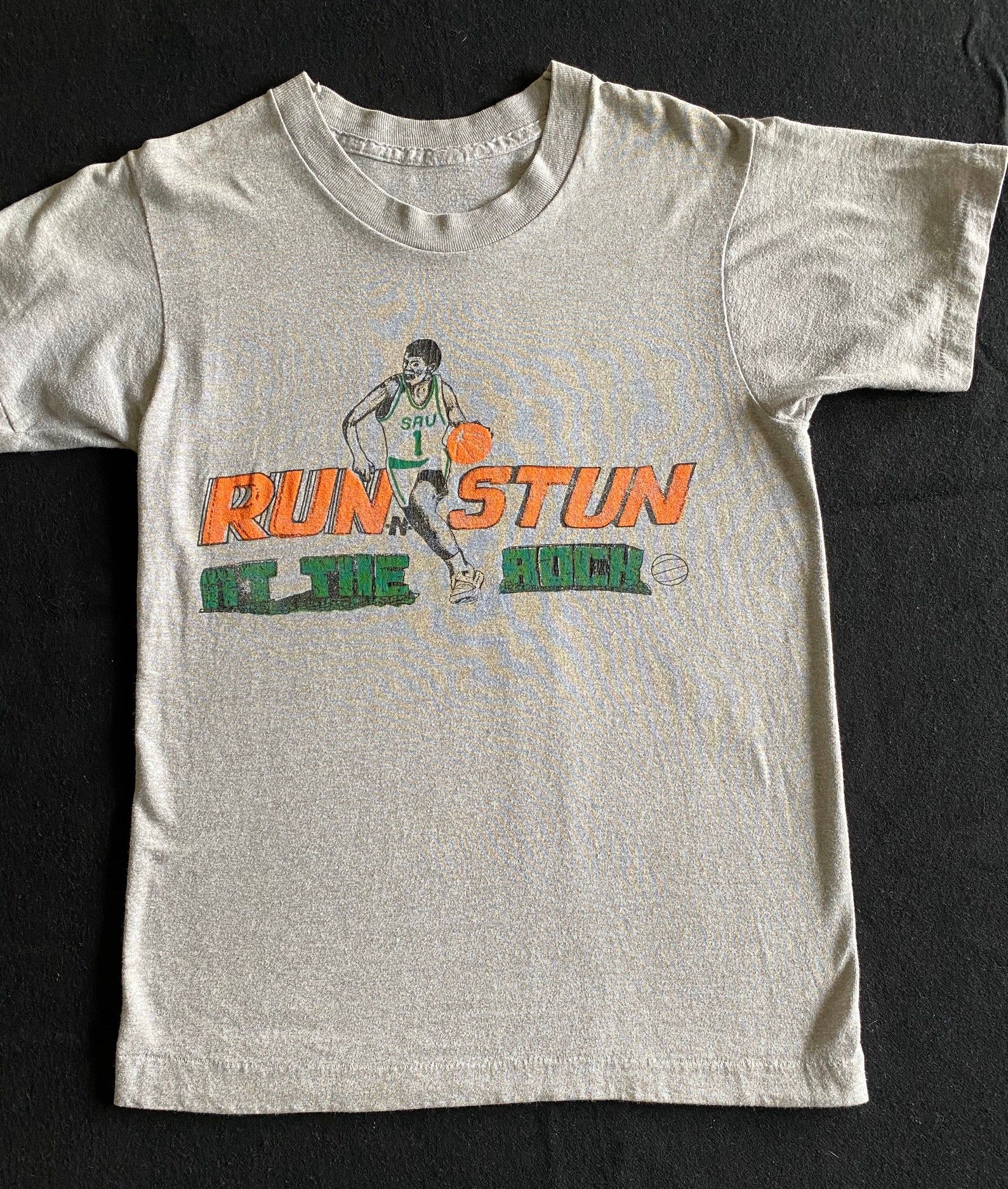 Slippery Rock University Vintage 70'S Gray Heather Run Stun In The Rock Rare Old School Basketballer Great Graphics Soft And Worn