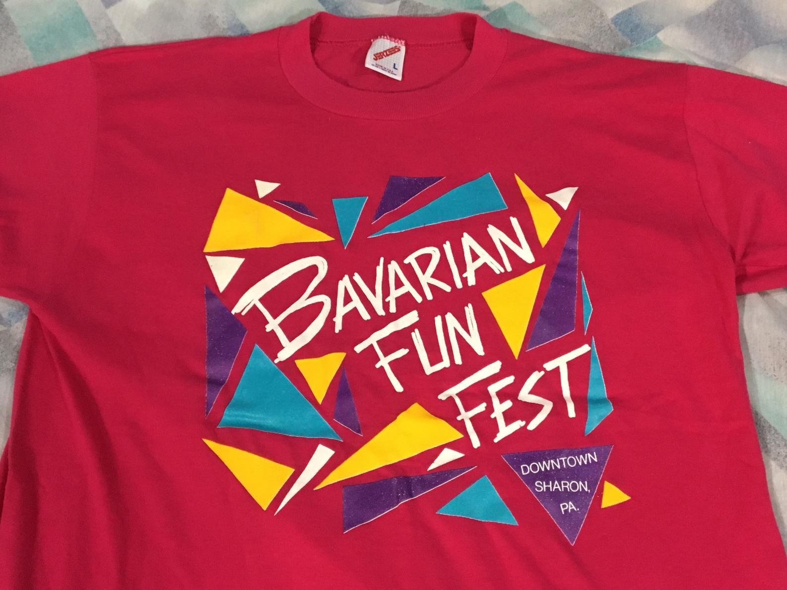 Totally 90S Bavarian Fun Fest Shirt - Jerzees Sz L - Poly Soft Tee - Colorblock Grunge Super Fun
