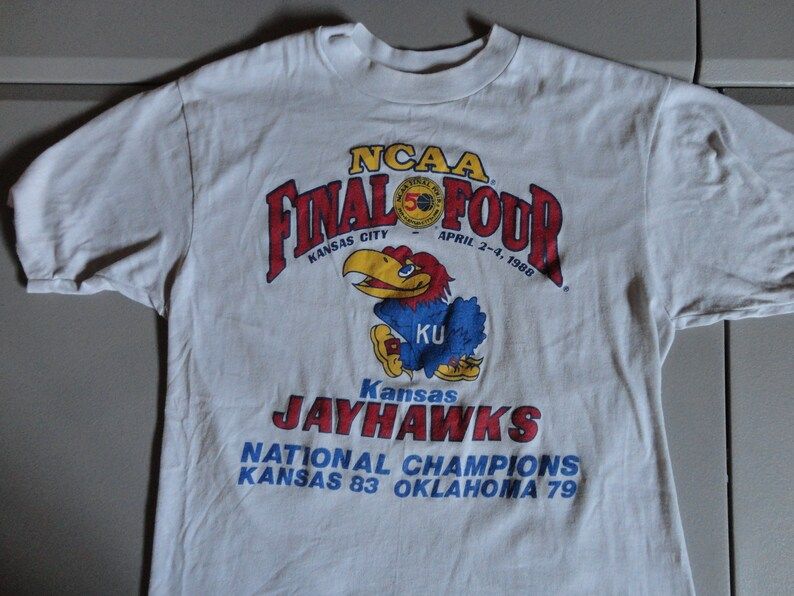 True Vintage 1988 Pale Gray Ncaa Final Four Basketball National Champions Kansas Jayhawks 50 50 T Shirt Fits Adult