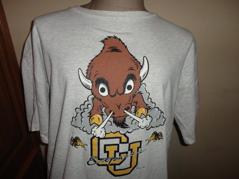 True Vintage 1996 Snorting Buffalo Colorado University Buffaloes Ncaa Gray Heavy Cotton T Shirt Very Good Condition
