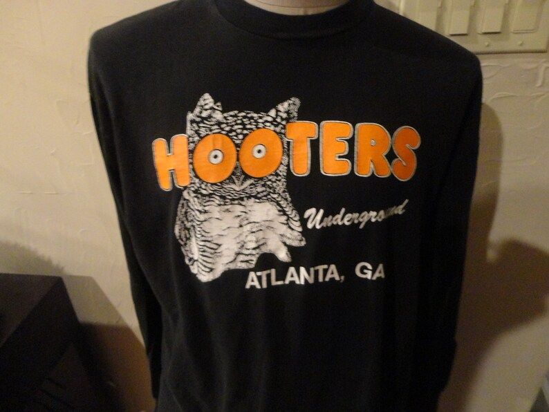 True Vintage 90S Hooters More Than A Mouthful Black Long Sleeve Atlanta Ga Cotton Adult Xl Sleeve Logo
