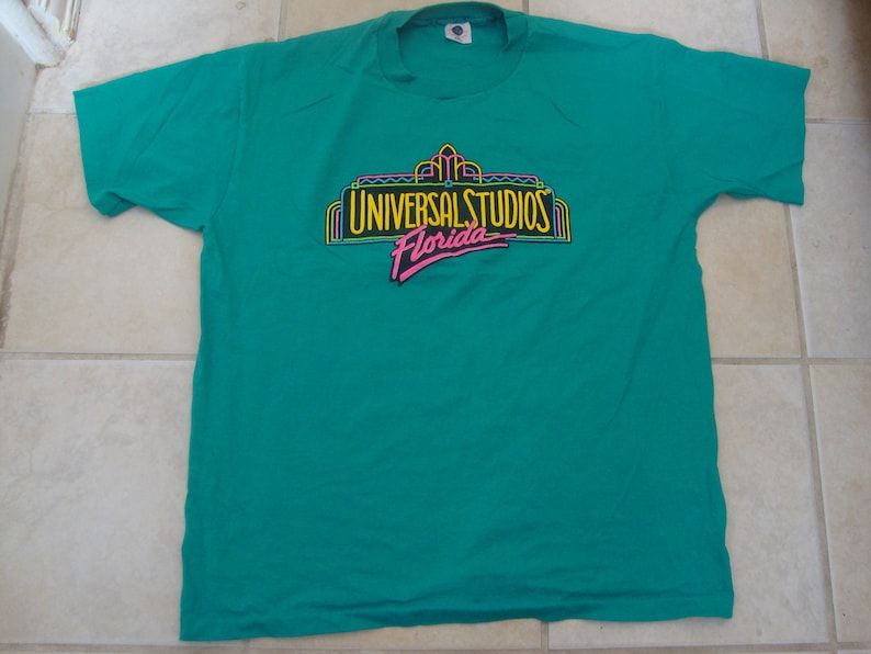True Vintage 90S Universal Studios Florida Theme Park Souvenir Green T Shirt
