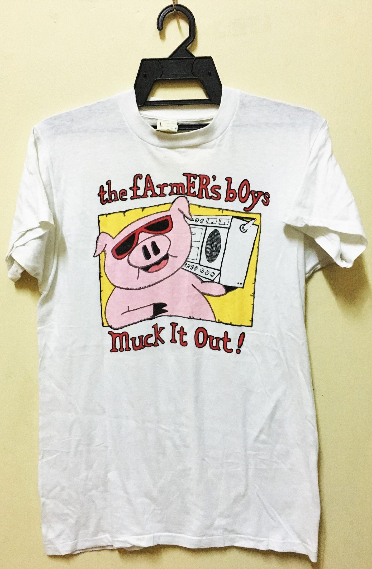 Vintage 1983 The Farmer'S Boy Synth Pop New Wave Tour Concert T-Shirt vintage 1983 the farmers boy synth pop new wave tour concert t shirt omd56