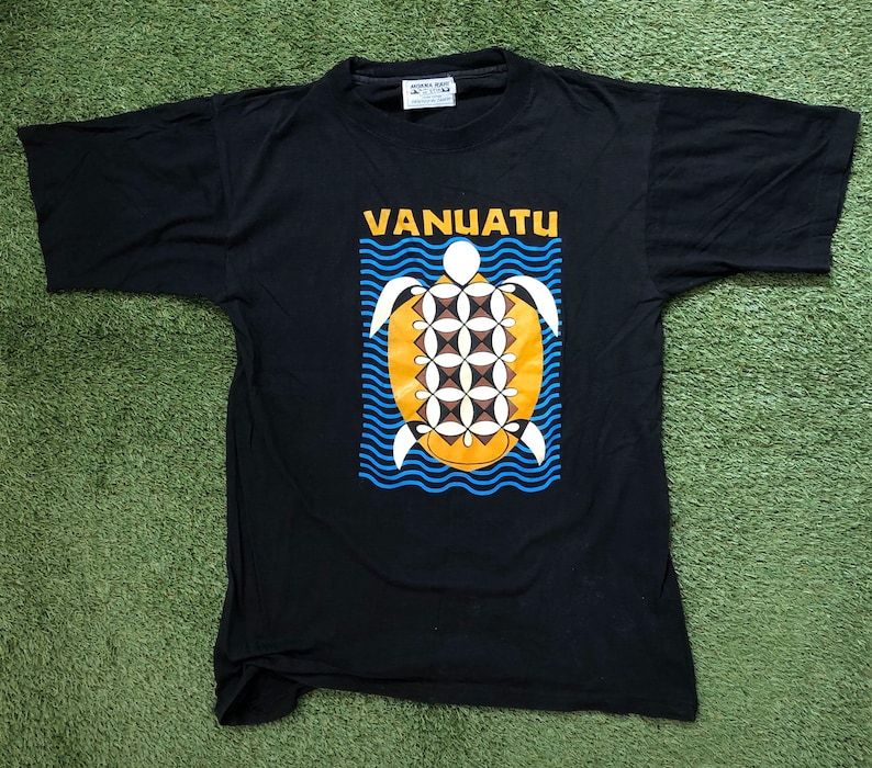 Vintage 1990S Vanuatu Unisex Black Large Sea Turtle Pacific Islands Souvenir Graphic T Shirt Retro Hipster Streetwear Summer Vanuatu Tee