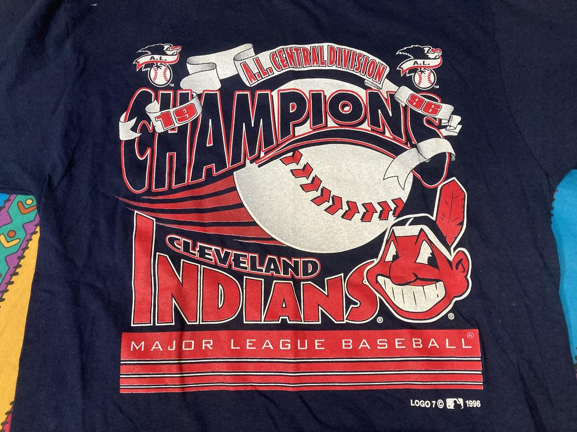 Vintage 1996 Deadstock Cleveland Indians Division Champions shirt
