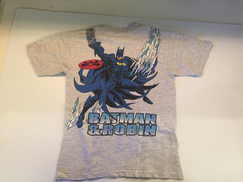 Vintage 1997 Mr Freeze Frozen Solid Childs Pull Over Shirt Batman Robin Dc Comics vintage 1997 mr freeze frozen solid childs pull over shirt batman robin dc comics