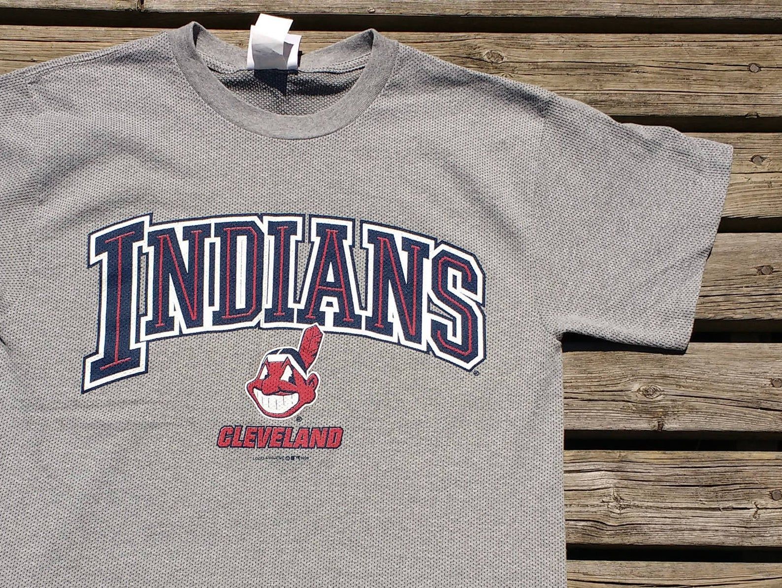 Vintage 1998 Cleveland Indians Mesh T-Shirt Made By Logo Athletic Grey T-Shirt