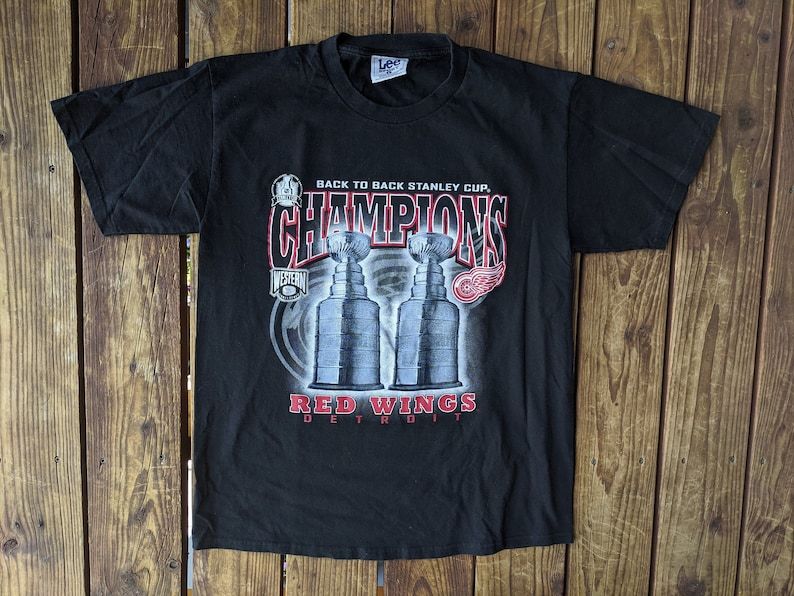 Vintage 1998 Nhl Detroit Red Wings Stanley Cup Champions Hockey Tee