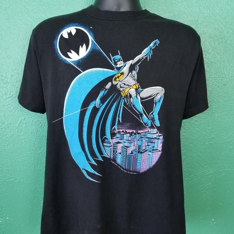 Vintage 80s Batman 1988 DC Comic Skyline Black Shirt
