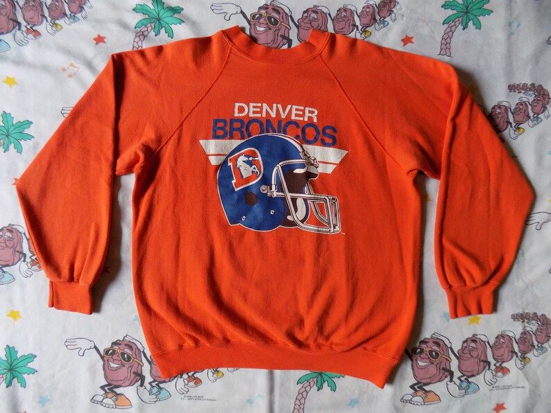 Vintage 80S Denver Broncos Helmet Logo Pullover Sweatshirt Size Small By Trench Nfl