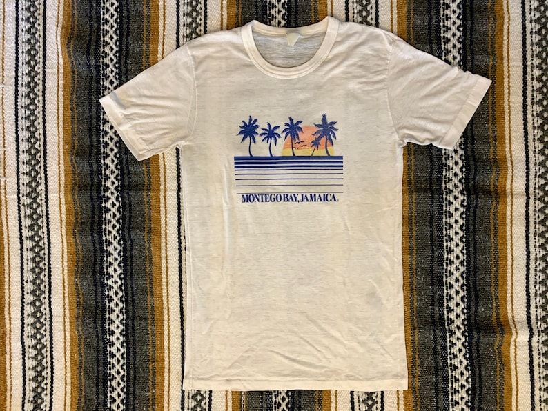 Vintage 80S Montego Bay Jamaica Tourism Souvenir Paper Thin Thrashed Single Stitch Shirt
