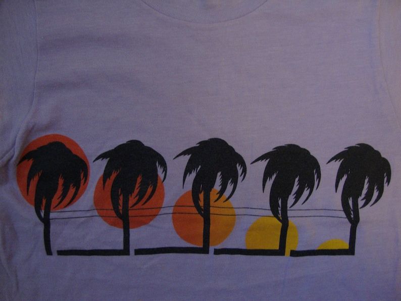 Vintage 80S Puerto Rico Tourist Souvenir Long Sleeved Purple Shirt