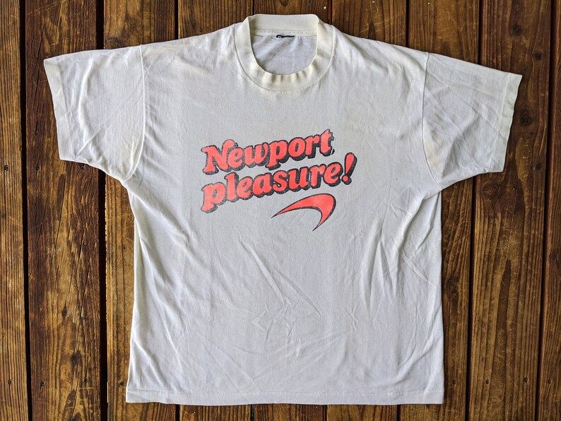 Vintage 80S Super Soft Paper Thin Newport Pleasure Cigarette Single Stitch Tee