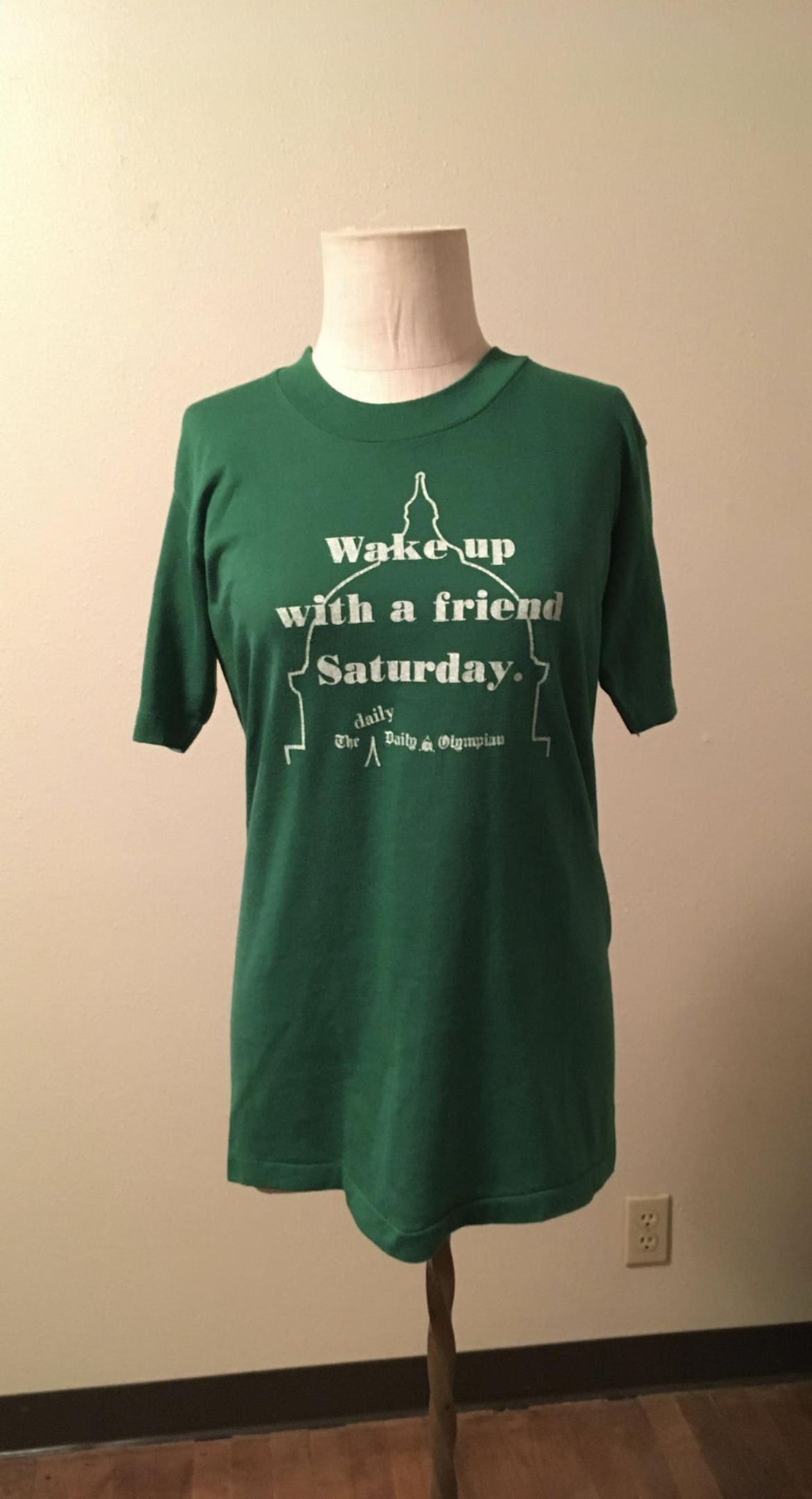 Vintage 80S The Olympian Daily O Wake Up With A Friend Saturday Olympia Washington Newspaper Souvenir Fan Sportswear Blend Green T Shirt