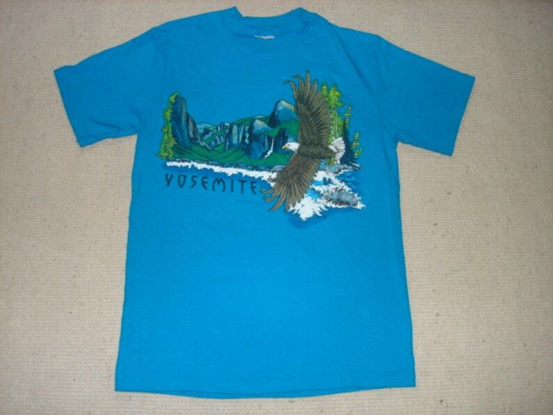 Vintage 80S Yosemite National Park Soaring Eagle Nature Scene T Shirt Size Small