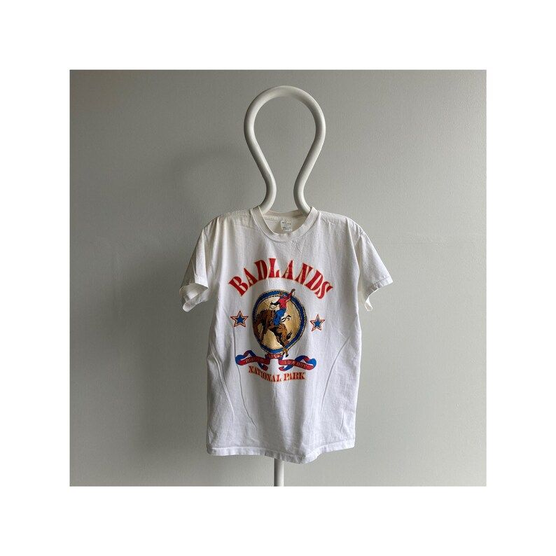 Vintage 90S 00S Badlands National Park Cowboy T Shirt