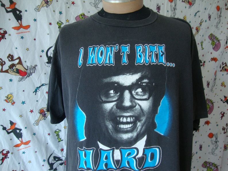 Vintage 90S Austin Powers I Wont Bite Hard Oh Behave Mike Myers Movie Promo T Shirt vintage 90s austin powers i wont bite hard oh behave mike myers movie promo t shirt