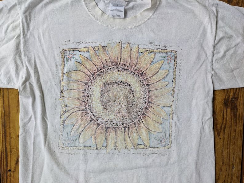 Vintage 90S Big Sunflower Print Graphic Tee