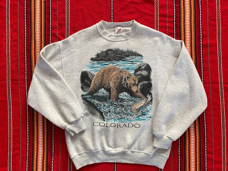 Vintage 90S Colorado Bear In River Tourism Souvenir Crewneck Sweater