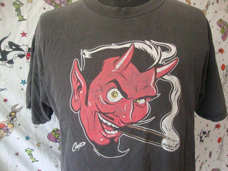 Vintage 90S Coop Artwork Smoking Devil 90S Poster Pop Fashion Victim Art T Shirt