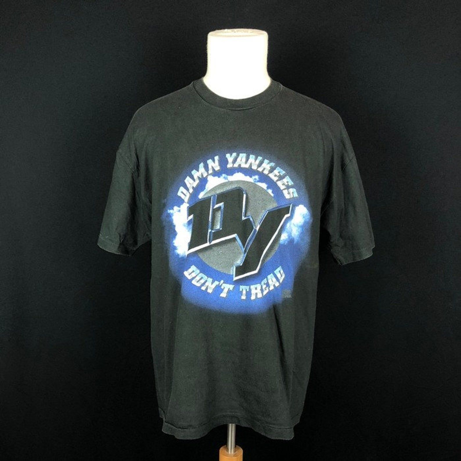 Vintage 90S Damn Yankees Band Tshirt