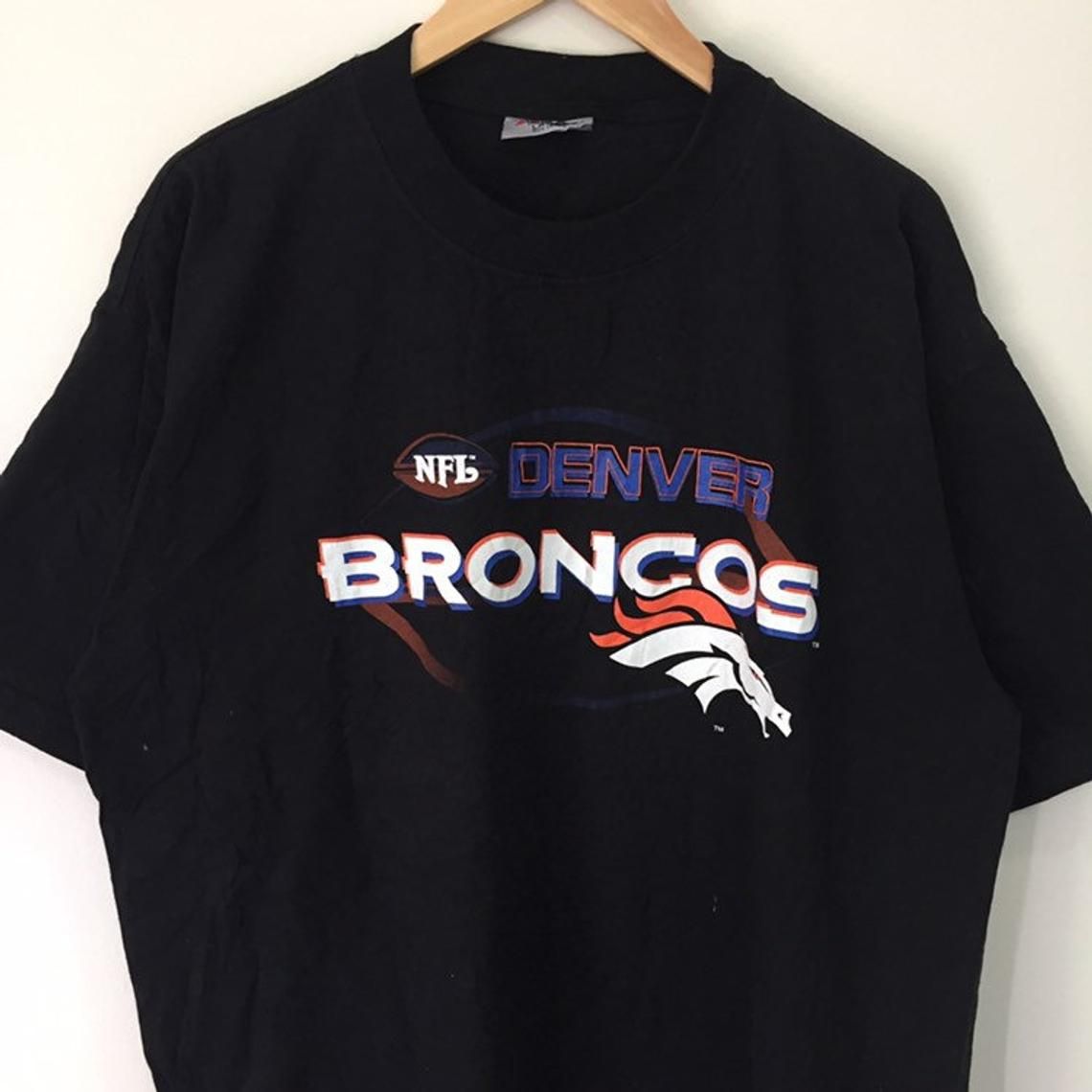 Vintage 90s Denver Broncos shirt