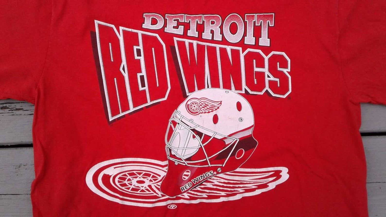 Vintage 90'S Detroit Red Wings Made In Canada By Waves T-Shirt vintage 90s detroit red wings made in canada by waves t shirt