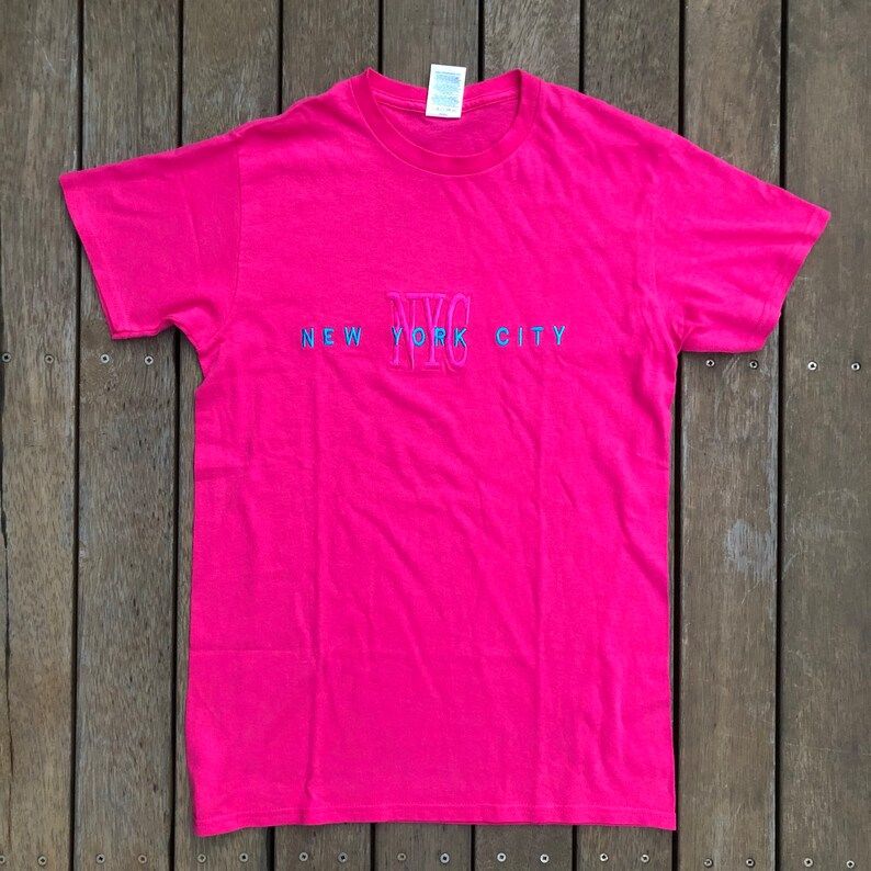 Vintage 90S New York City Embroidered Spell Out Pink Unisex Small Souvenir Hipster T Shirt Retro Hip Hop Nyc Streetwear Festival Usa Shirt