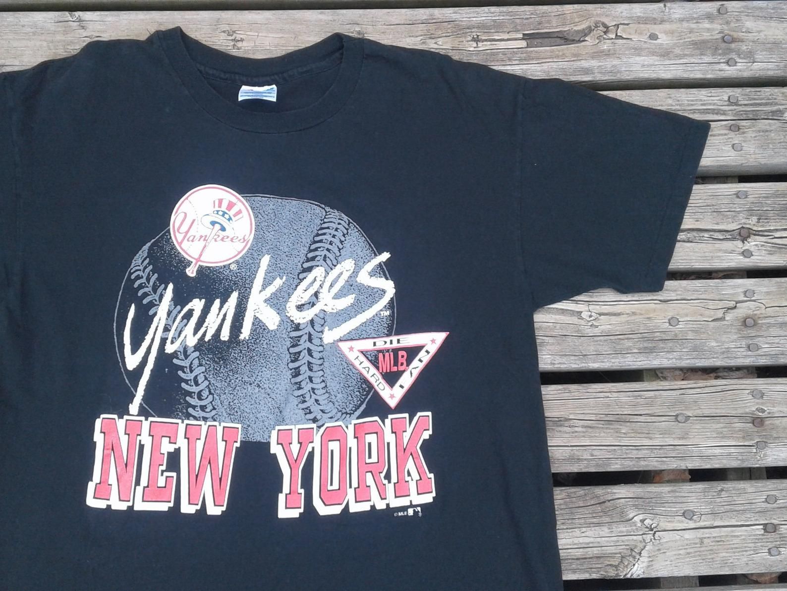 Vintage 90'S New York Yankees T-Shirt Made In Usa