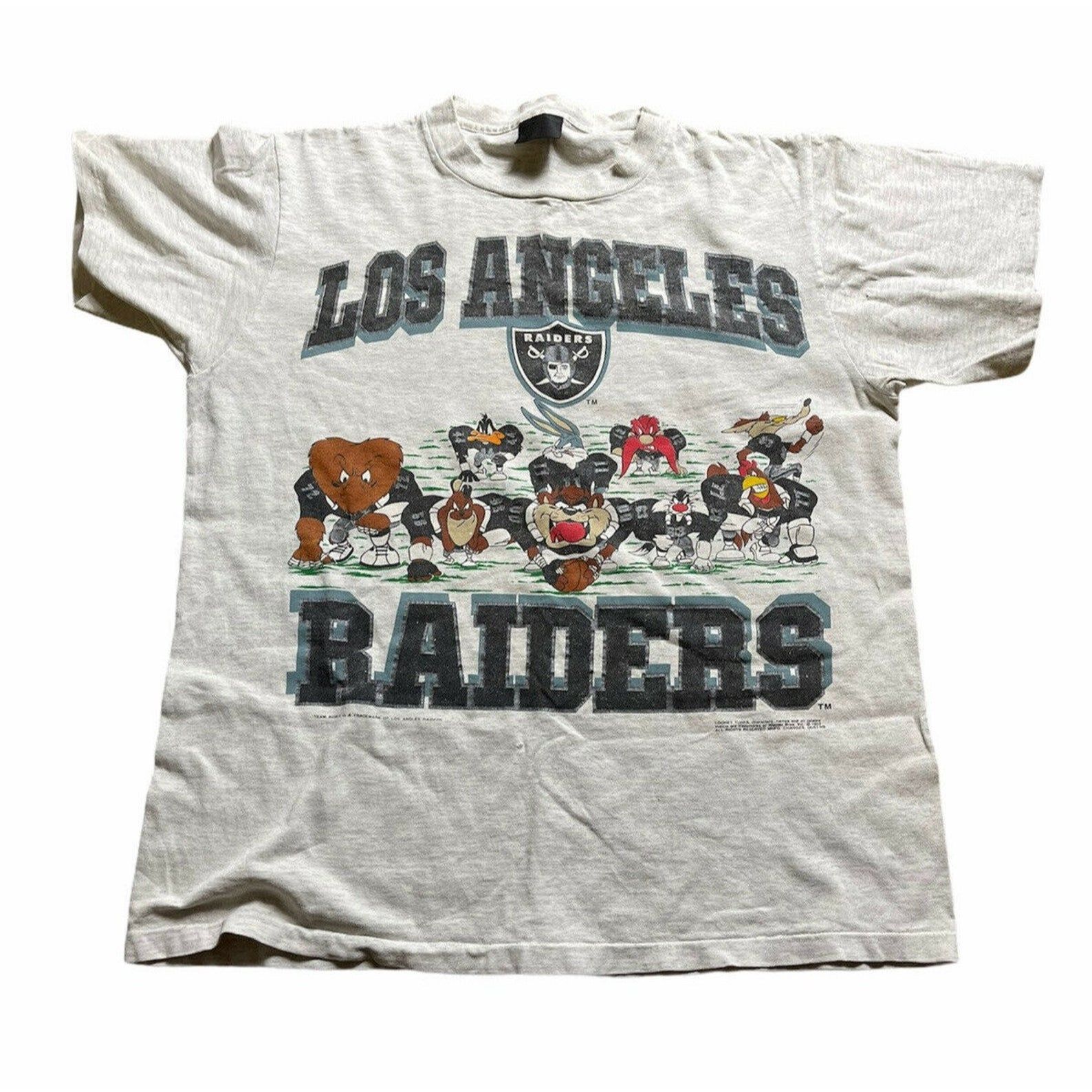 Vintage 90S Nfl Oakland Raiders Looney Tunes Cartoon Football T-Shirt vintage 90s nfl oakland raiders looney tunes cartoon football t shirt pjvrf